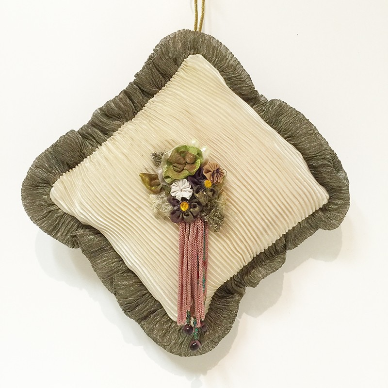 What not pillow orn violet carré